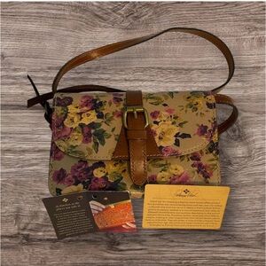 Patricia Nash Floral Crossbody Bag with Brown Strap. NWT